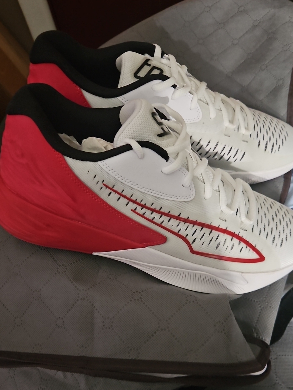 Puma Men's Athletic Sneakers - White & Red NWOBOX